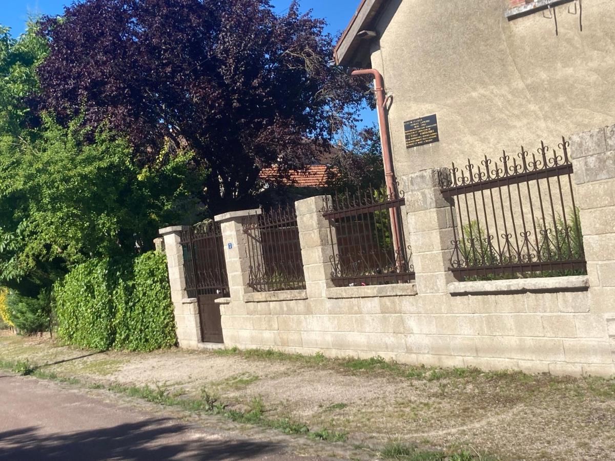 Belles Chambres A La Campagne Avec Petit-Dejeuner Compris Barbuise Luaran gambar