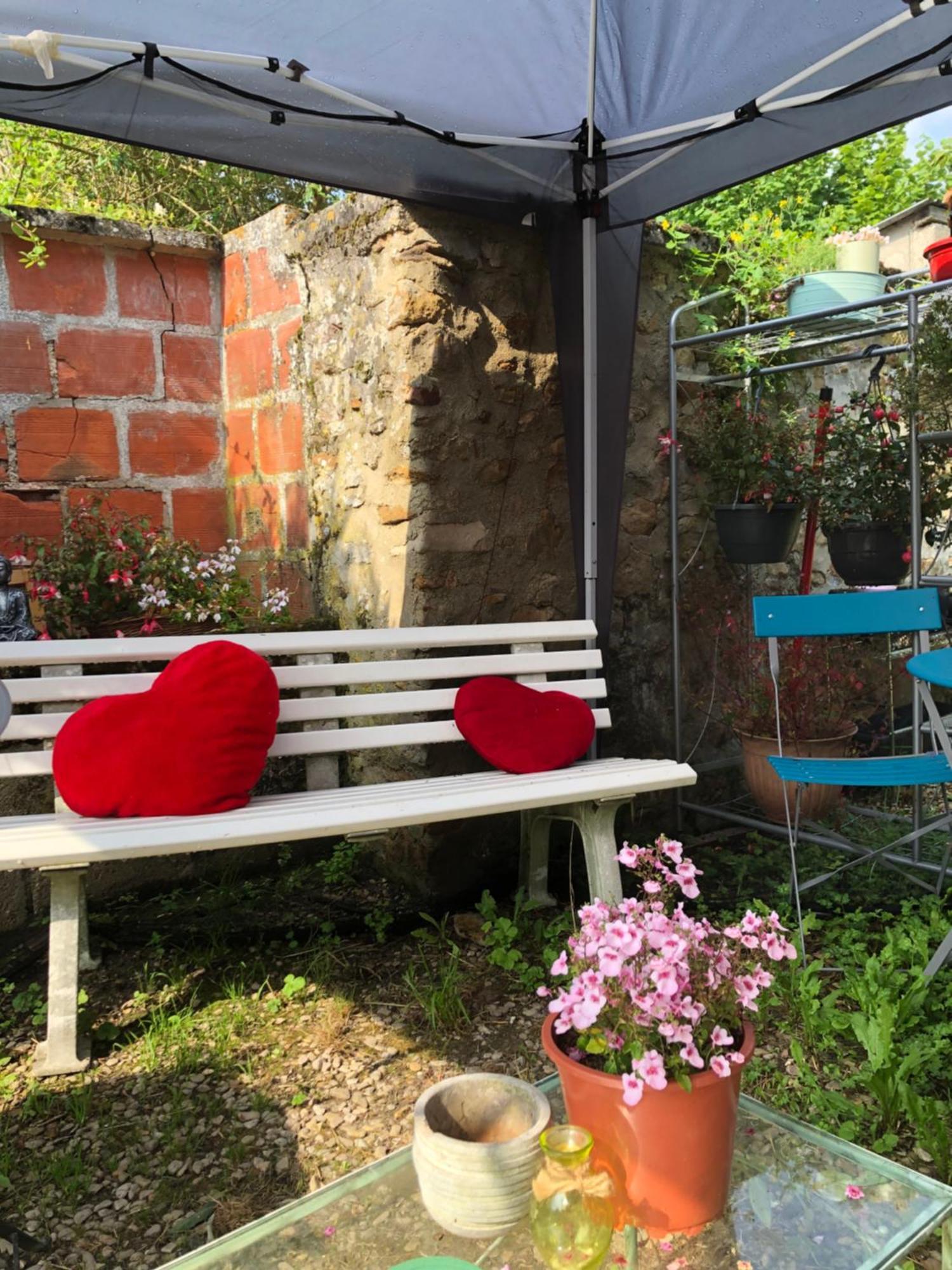 Belles Chambres A La Campagne Avec Petit-Dejeuner Compris Barbuise Luaran gambar